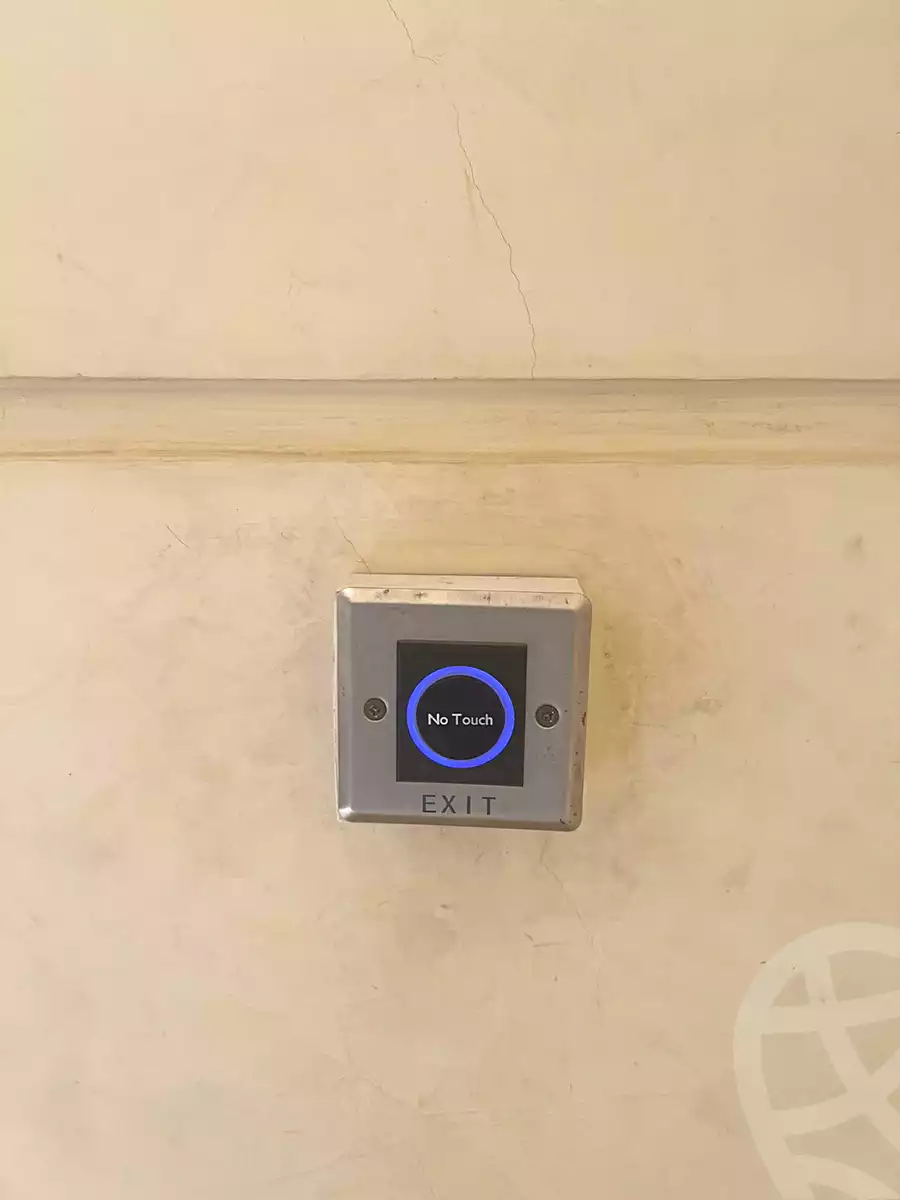https://aqarmap.com.eg/ar/listing/7236767-for-sale-cairo-el-sheikh-zayed-city-compounds-greens