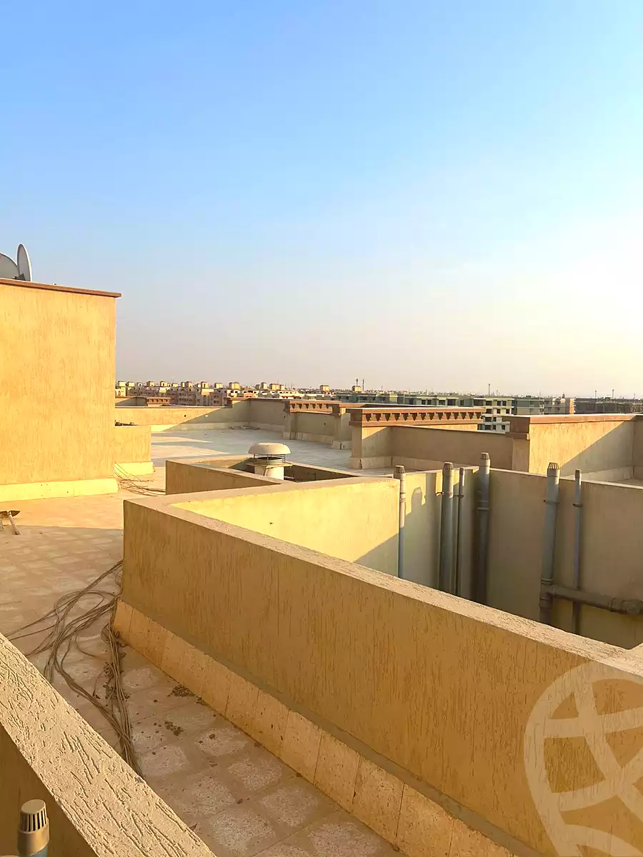 https://aqarmap.com.eg/ar/listing/7236767-for-sale-cairo-el-sheikh-zayed-city-compounds-greens