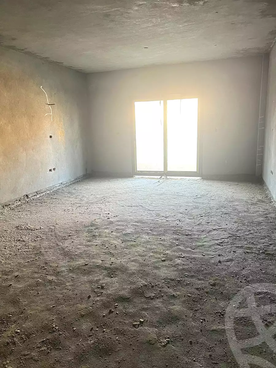 https://aqarmap.com.eg/ar/listing/7236767-for-sale-cairo-el-sheikh-zayed-city-compounds-greens