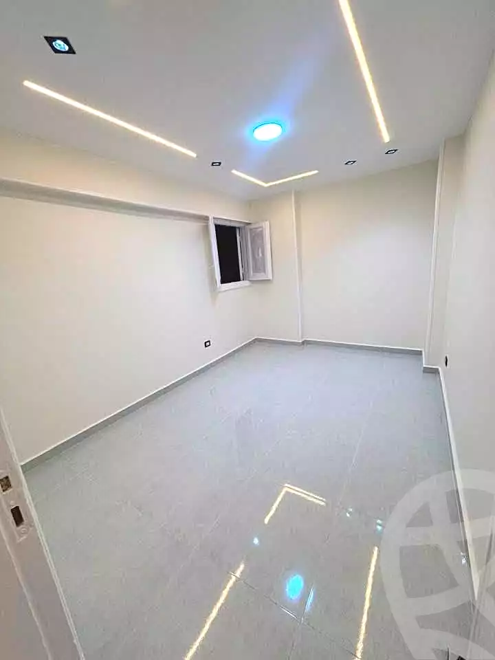 https://aqarmap.com.eg/ar/listing/7237329-for-sale-alexandria-sydy-bshr-sydy-bshr-bhry-amr-el-nogomy-st