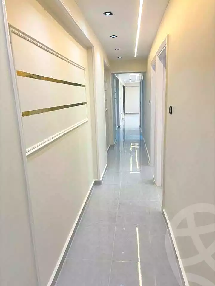 https://aqarmap.com.eg/ar/listing/7237329-for-sale-alexandria-sydy-bshr-sydy-bshr-bhry-amr-el-nogomy-st