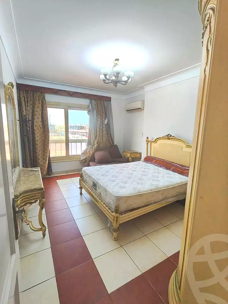 https://aqarmap.com.eg/ar/listing/7237362-for-sale-alexandria-el-asafra-l-sfr-bhry-el-geish-rd