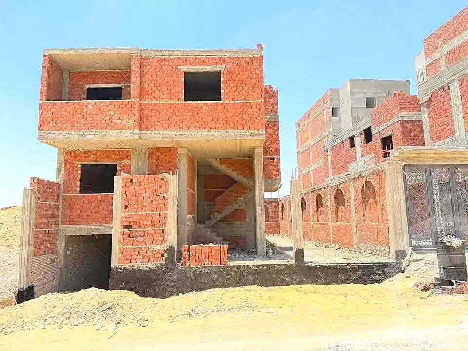 https://aqarmap.com.eg/ar/listing/7237398-for-sale-cairo-6th-of-october-ganob-el-ahyaaa-housing-63m-abu-el-wafa
