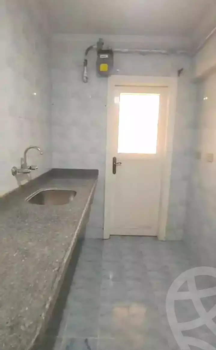 https://aqarmap.com.eg/ar/listing/7237478-for-rent-alexandria-smouha