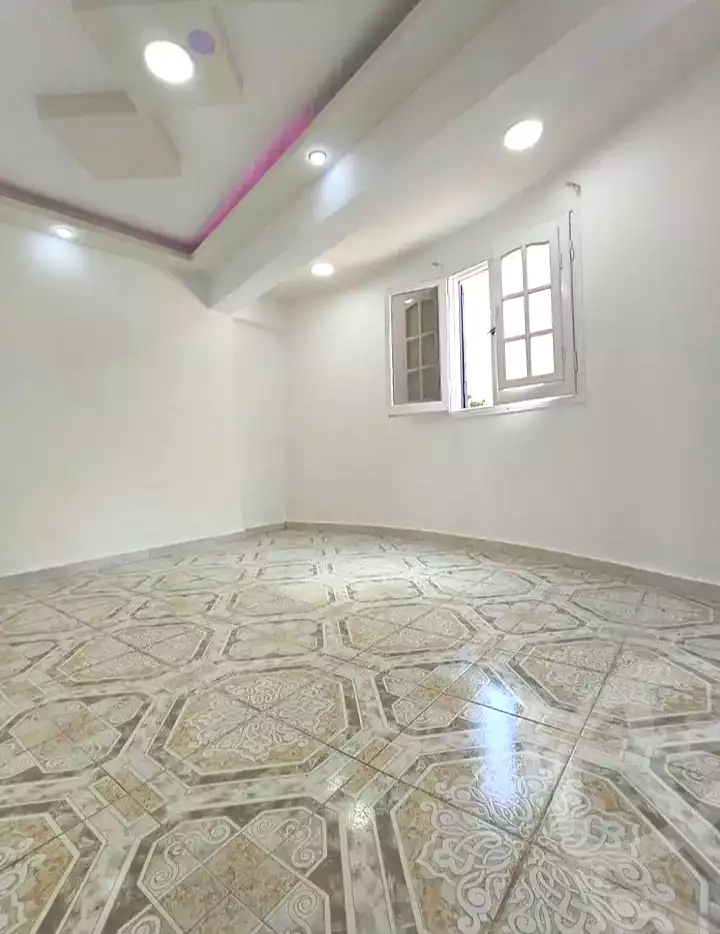 https://aqarmap.com.eg/ar/listing/7237493-for-sale-alexandria-al-agamy-shataa-el-nakheel