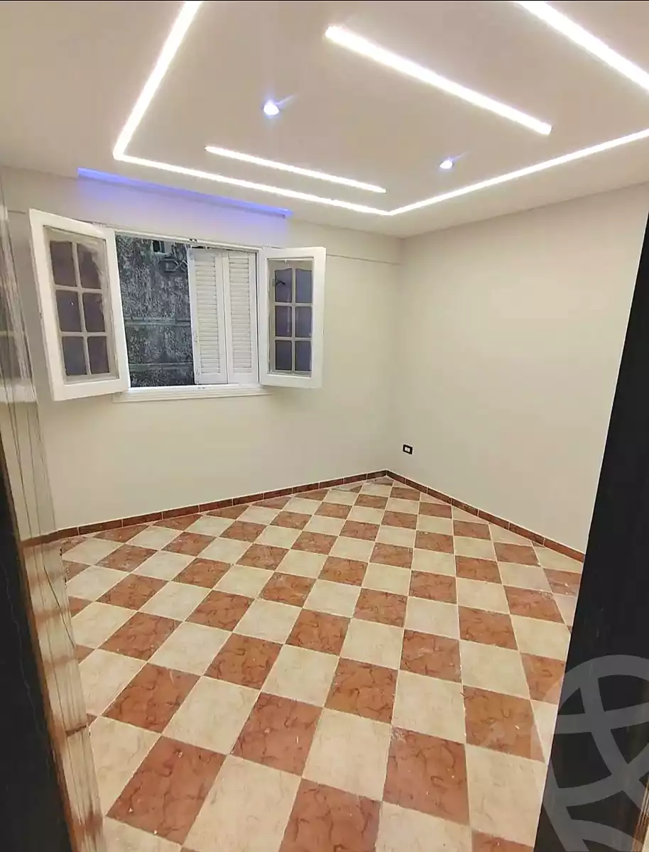 https://aqarmap.com.eg/en/listing/7235834-for-sale-alexandria-lsywf-el-falki