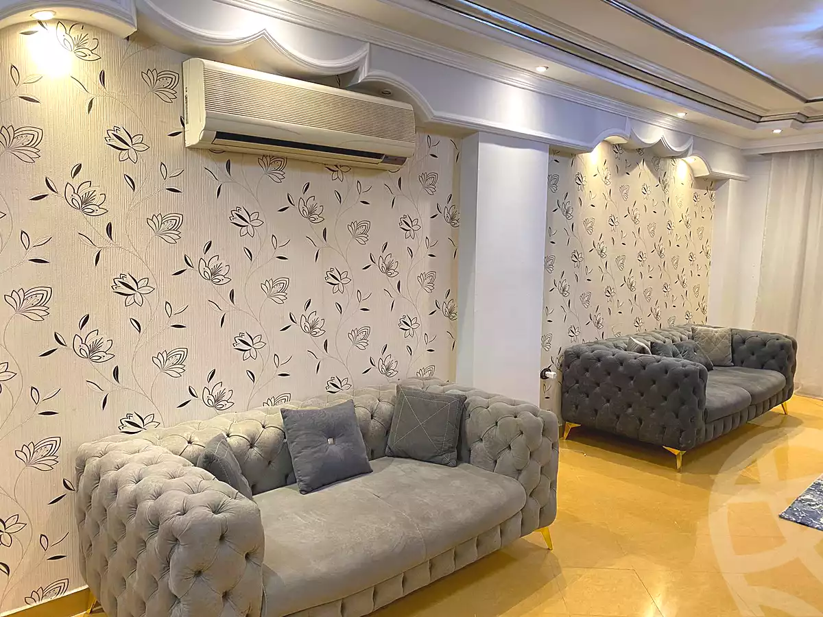 https://aqarmap.com.eg/ar/listing/7237780-for-rent-cairo-6th-of-october-el-ahyaa-neighborhood-4th-neighbourhood-2