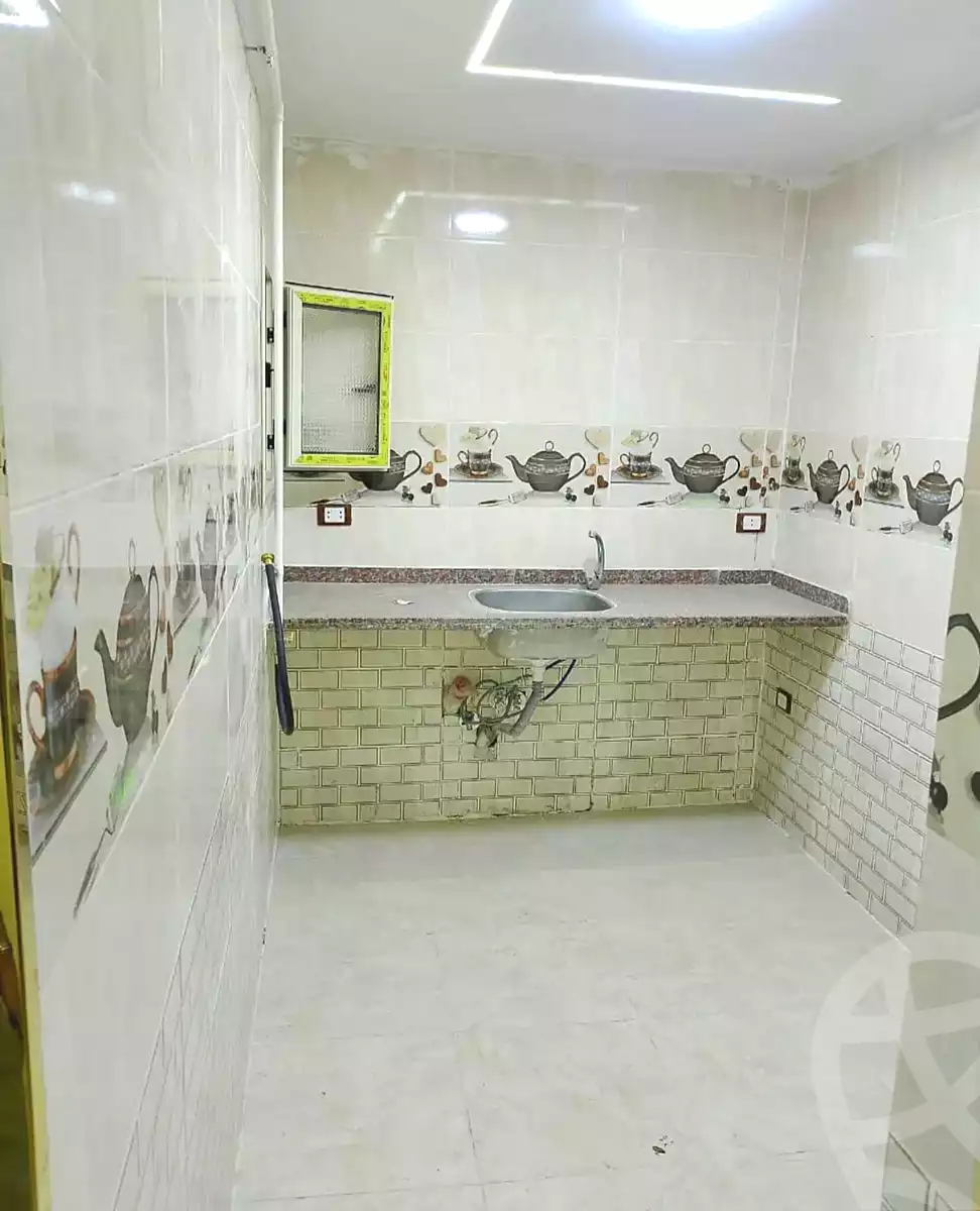 https://aqarmap.com.eg/en/listing/7237897-for-sale-alexandria-al-agamy-el-hanouvel-radwan-st