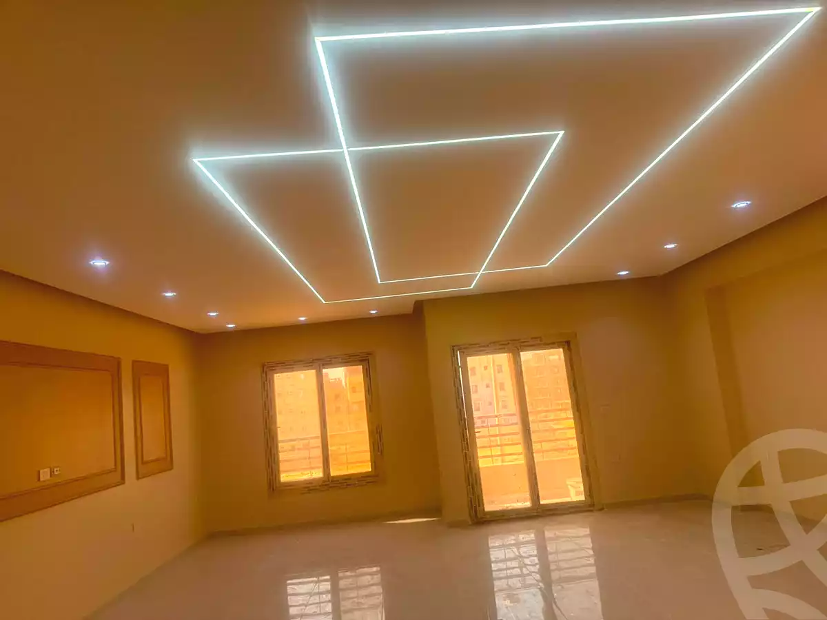 https://aqarmap.com.eg/ar/listing/7237937-for-rent-cairo-6th-of-october-el-tawsaat-el-shamalya-hy-2000-qt