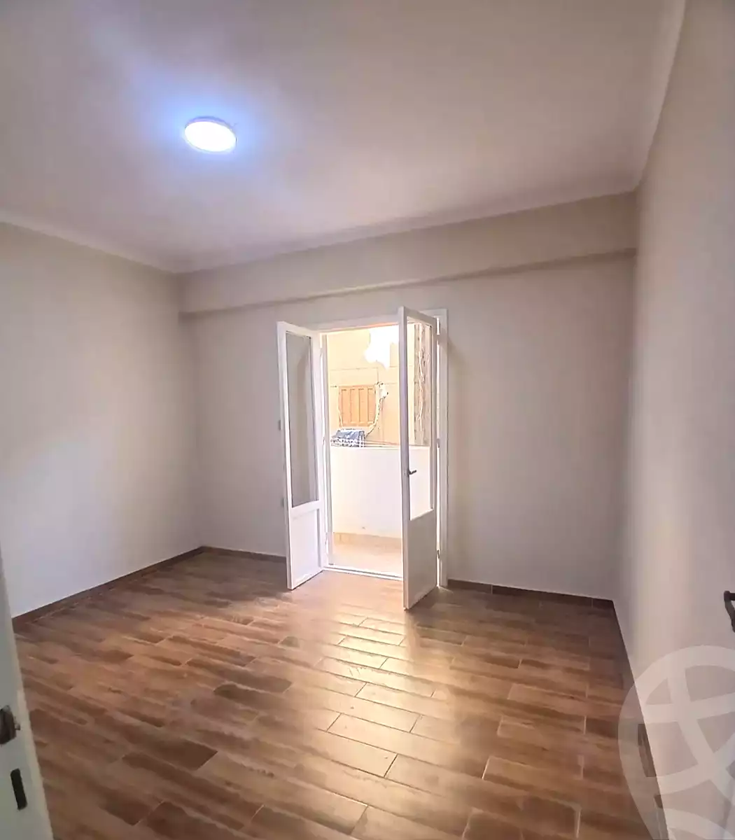 https://aqarmap.com.eg/en/listing/7237959-for-sale-alexandria-el-asafra-ahmed-tiesser-st