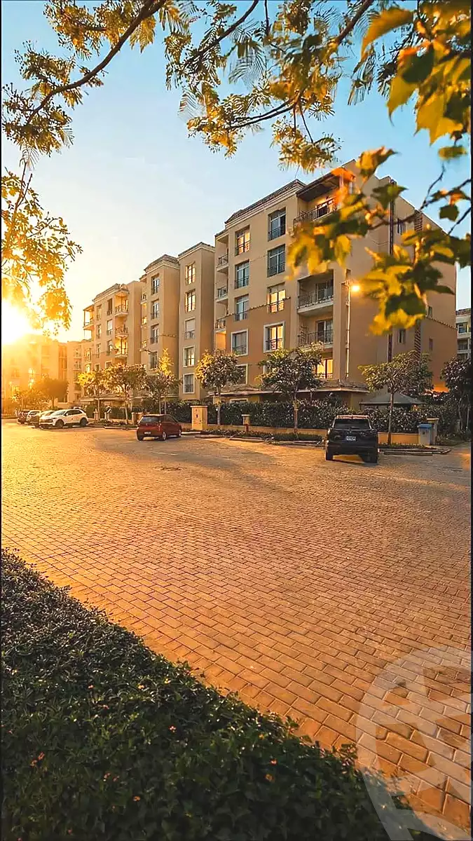 https://aqarmap.com.eg/en/listing/7237996-for-sale-cairo-new-cairo-compounds-sarai-club-views-sarai-compound