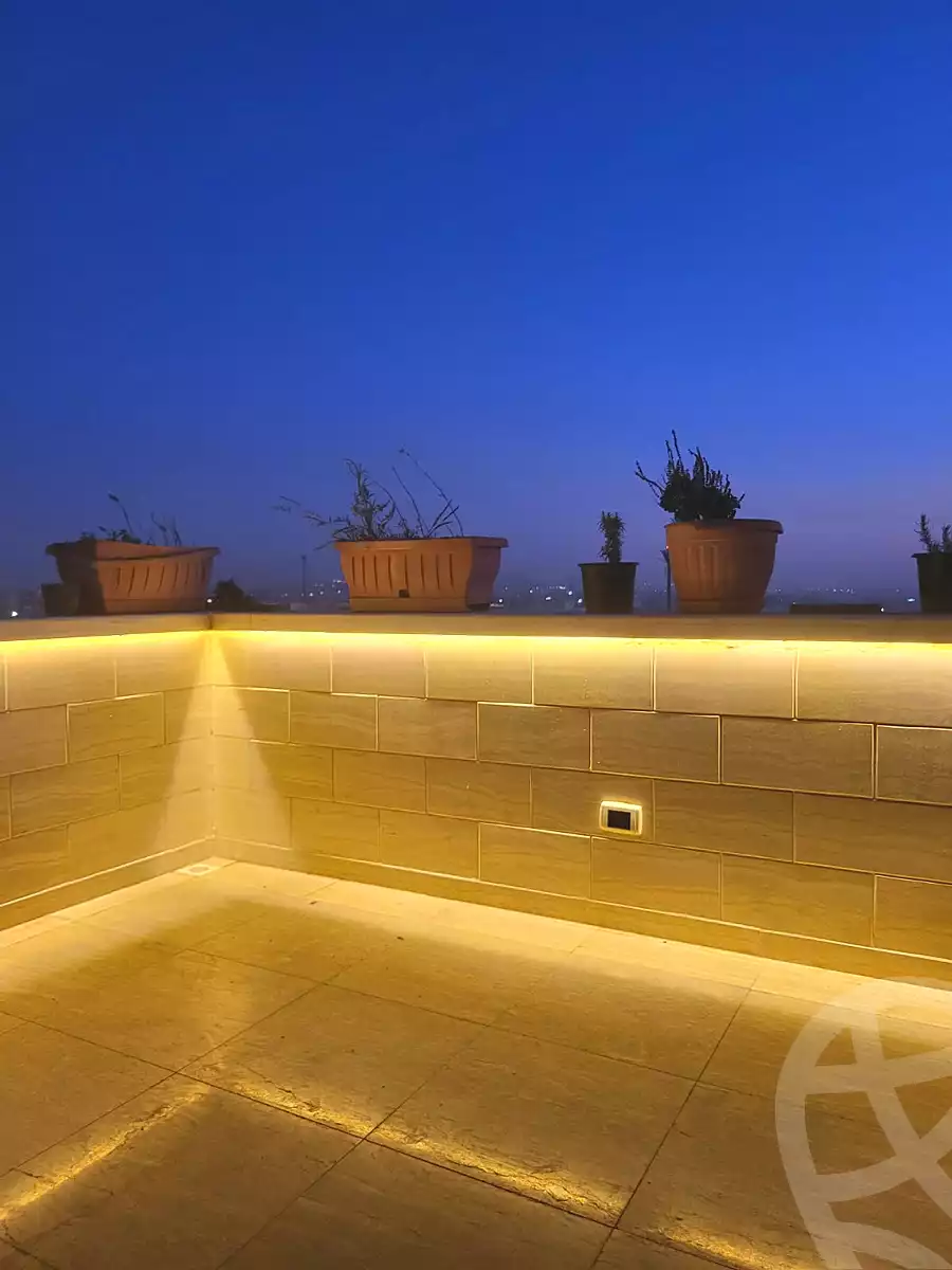 https://aqarmap.com.eg/ar/listing/7238130-for-sale-cairo-el-sheikh-zayed-city-compounds-hadayek-el-mohandiseen