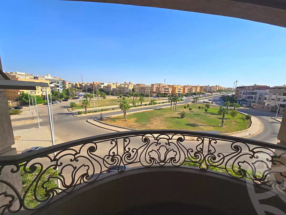 https://aqarmap.com.eg/en/listing/7238142-for-sale-cairo-el-sheikh-zayed-city-el-hay-elthamen-area-1
