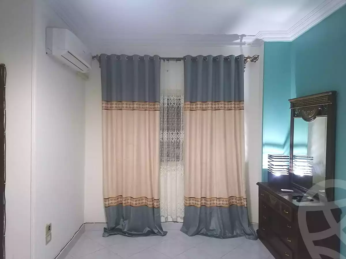 https://aqarmap.com.eg/ar/listing/7238152-for-rent-cairo-el-sheikh-zayed-city-el-hay-elthamen-area-1