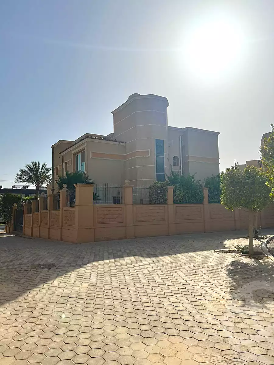 https://aqarmap.com.eg/en/listing/7238223-for-sale-cairo-el-sheikh-zayed-city-compounds-beverly-hills