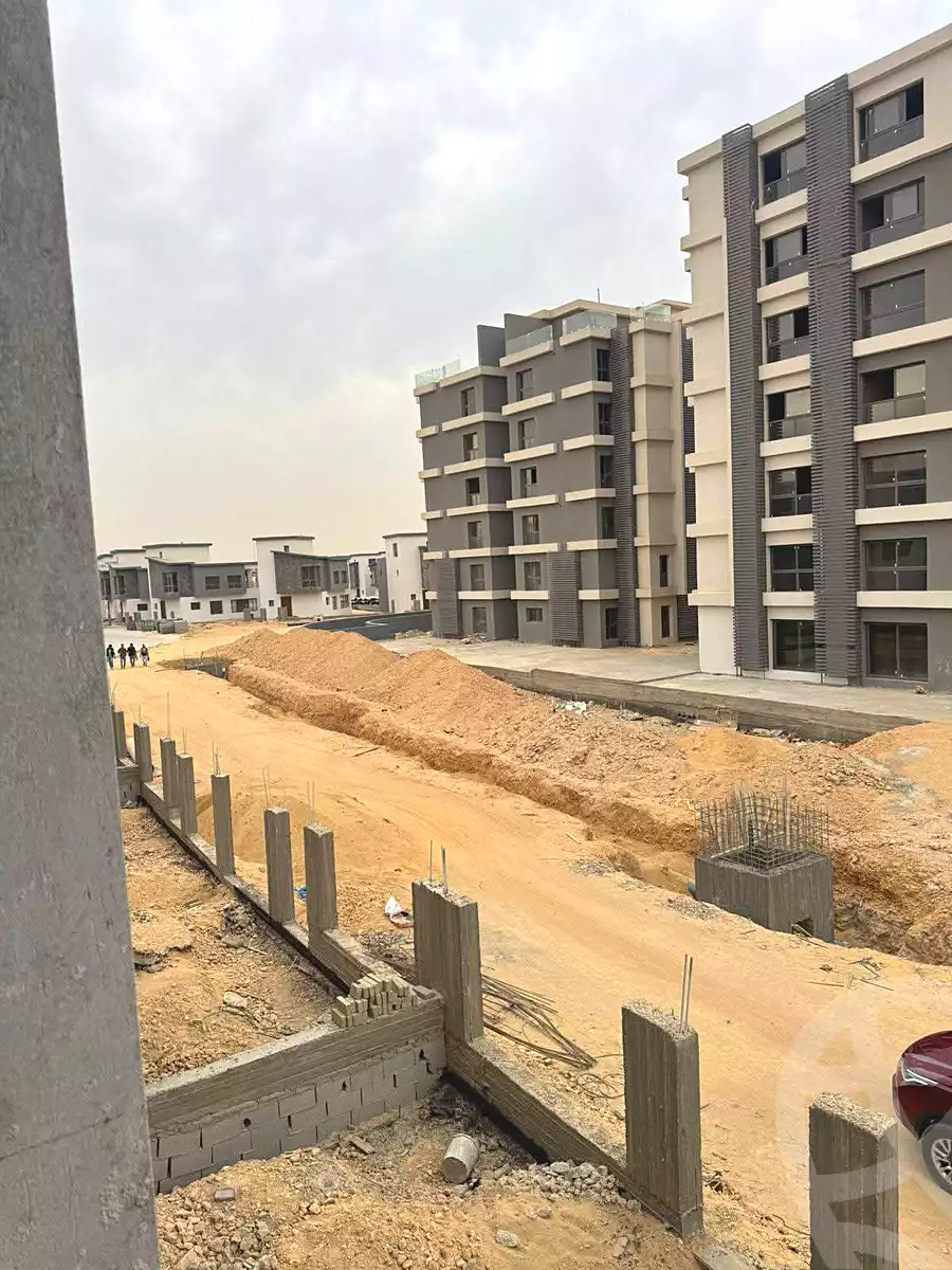 https://aqarmap.com.eg/en/listing/7238423-for-sale-cairo-new-cairo-compounds-kmbwnd-kryk-twn-il-cazar