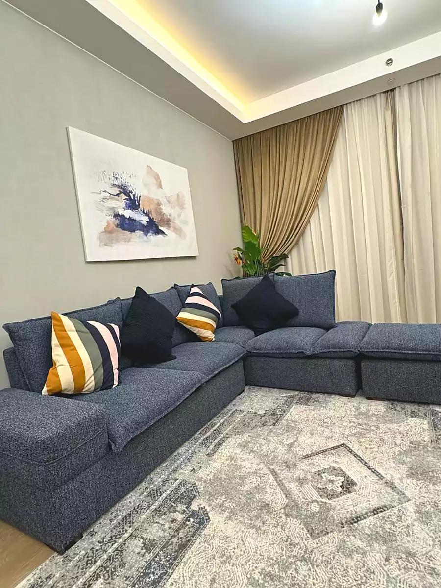 https://aqarmap.com.eg/en/listing/7238541-for-rent-cairo-el-sheikh-zayed-city-compounds-beverly-hills