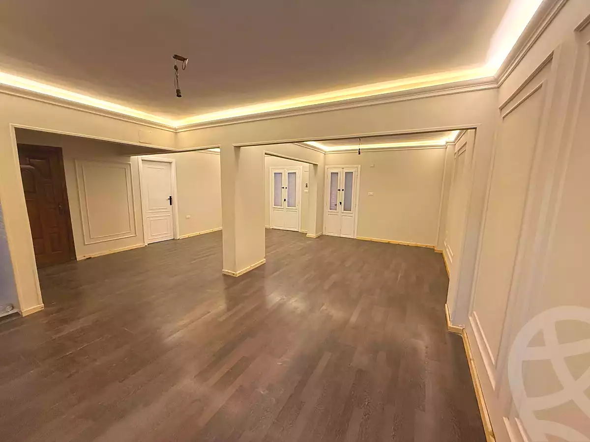 https://aqarmap.com.eg/ar/listing/7239105-for-sale-cairo-helwan-azam-mosque-st