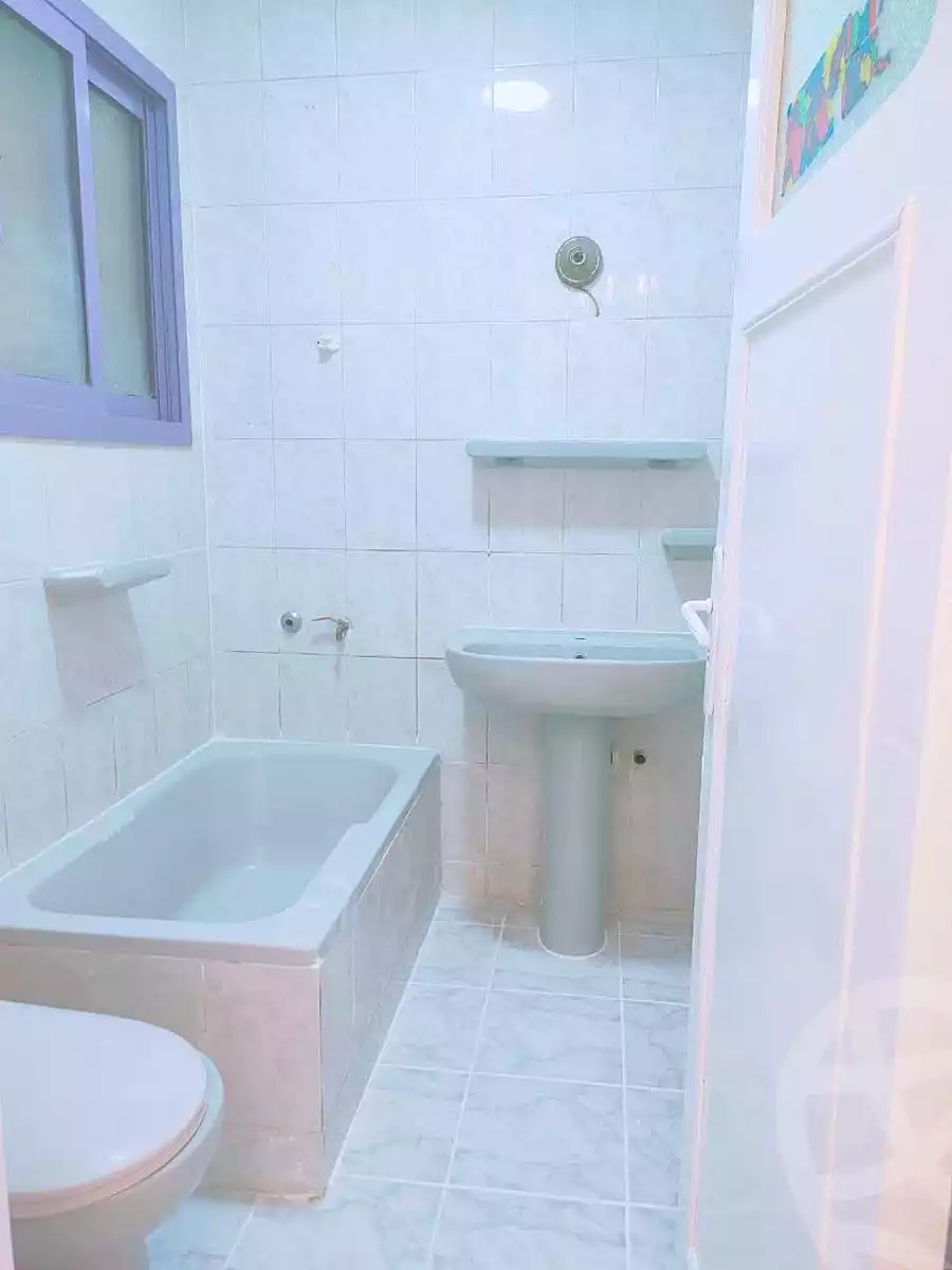 https://aqarmap.com.eg/en/listing/7239280-for-sale-alexandria-al-agamy