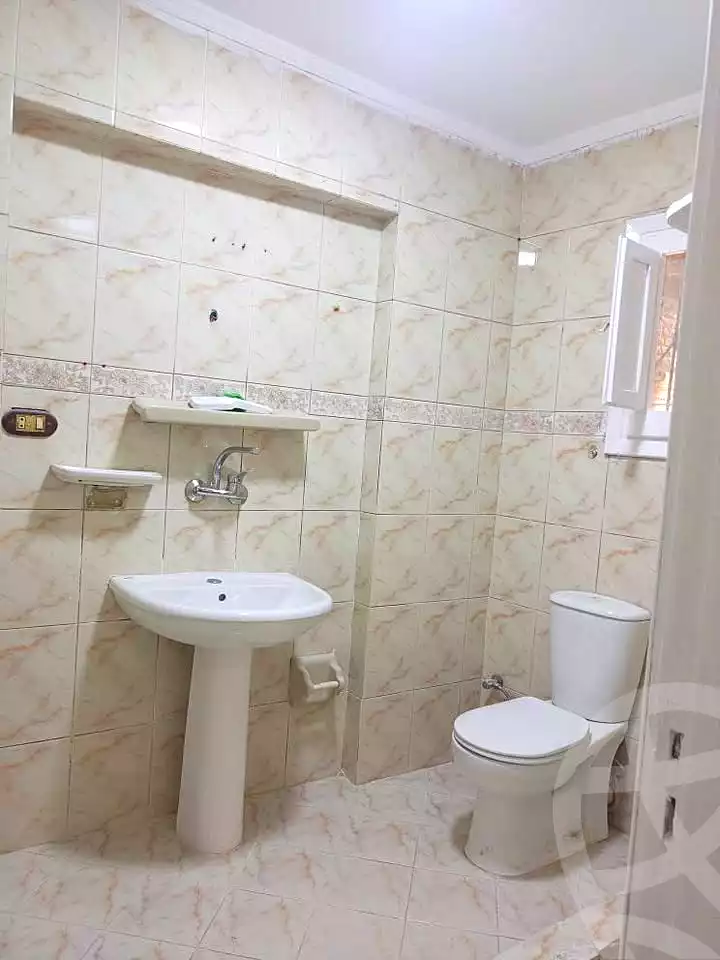 https://aqarmap.com.eg/ar/listing/7239356-for-sale-alexandria-al-agamy-el-hanouvel-el-kholafaa-el-rashdeen-st