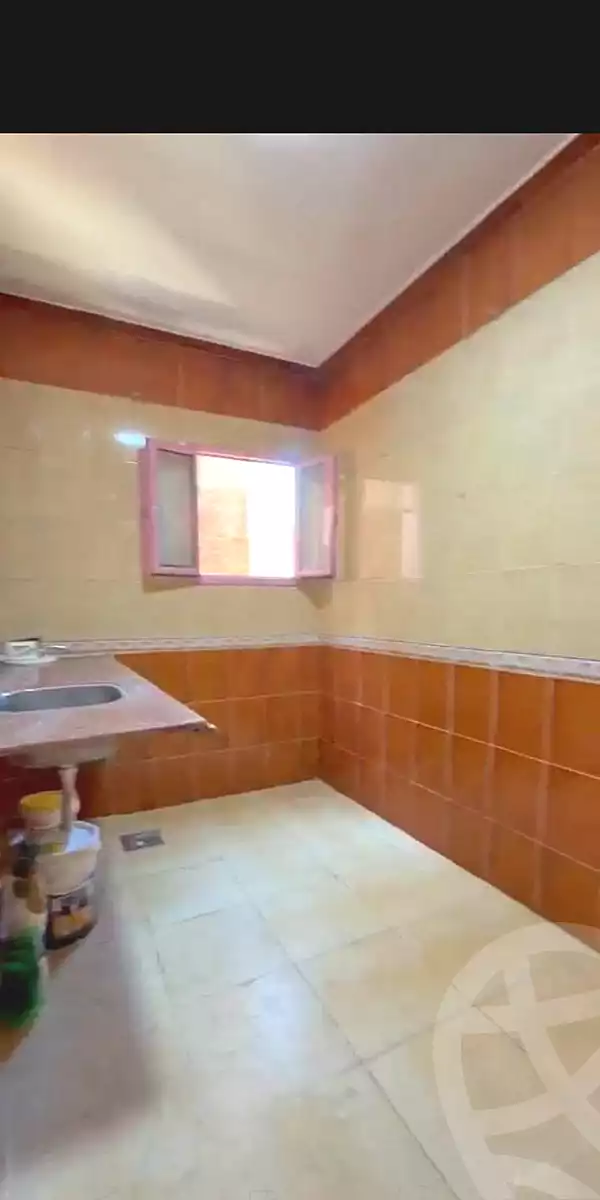 https://aqarmap.com.eg/ar/listing/7239465-for-sale-alexandria-el-asafra-shr-45