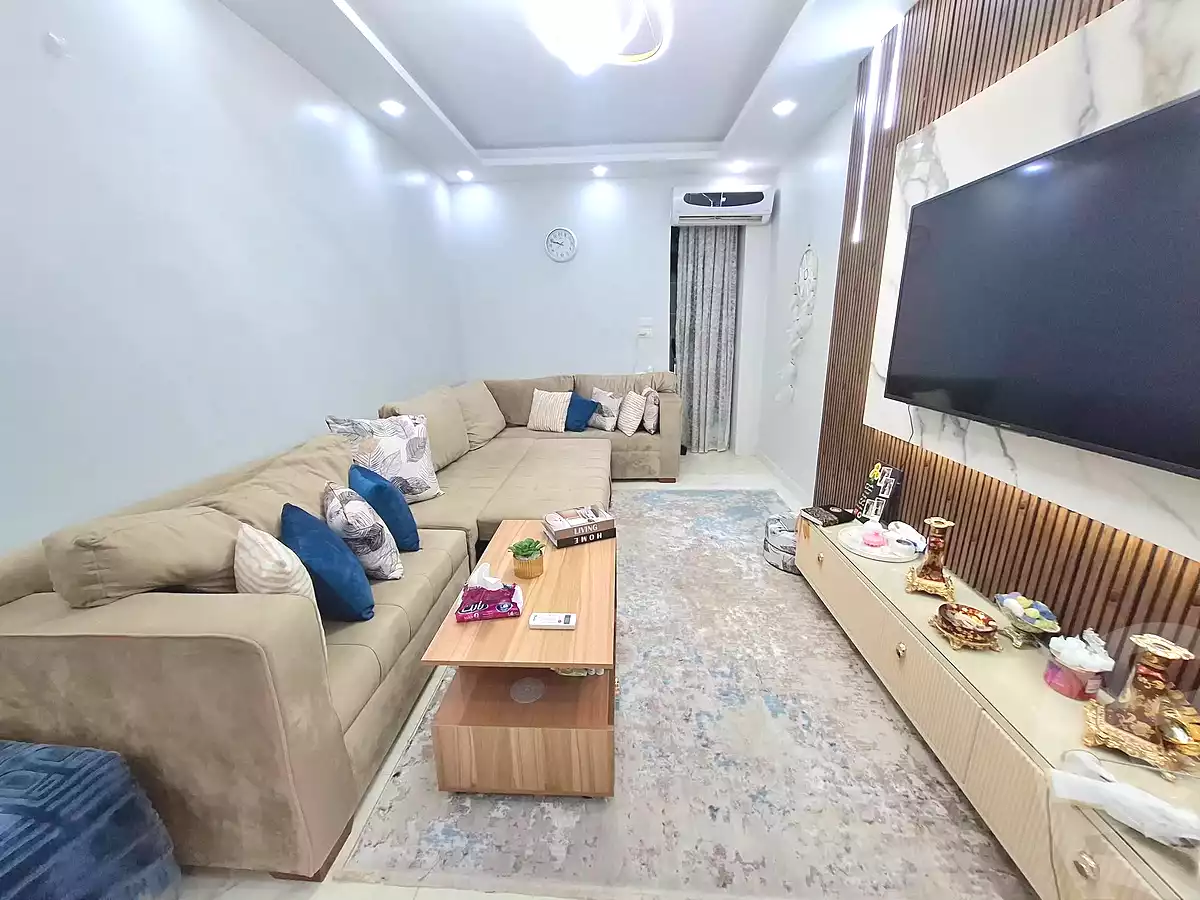 https://aqarmap.com.eg/ar/listing/7239573-for-sale-alexandria-sydy-bshr-sydy-bshr-bhry