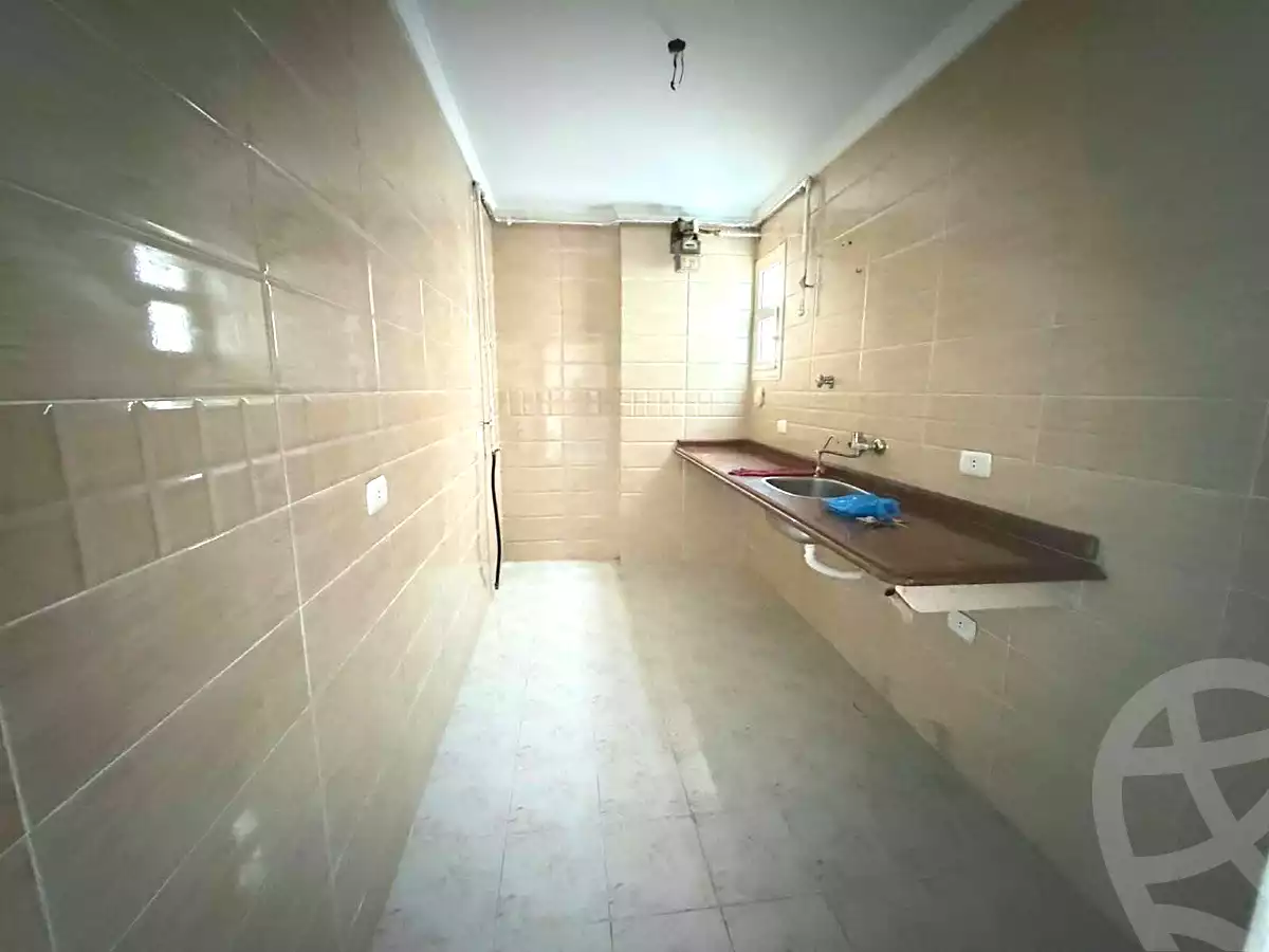 https://aqarmap.com.eg/en/listing/7239714-for-rent-alexandria-ibrahimia