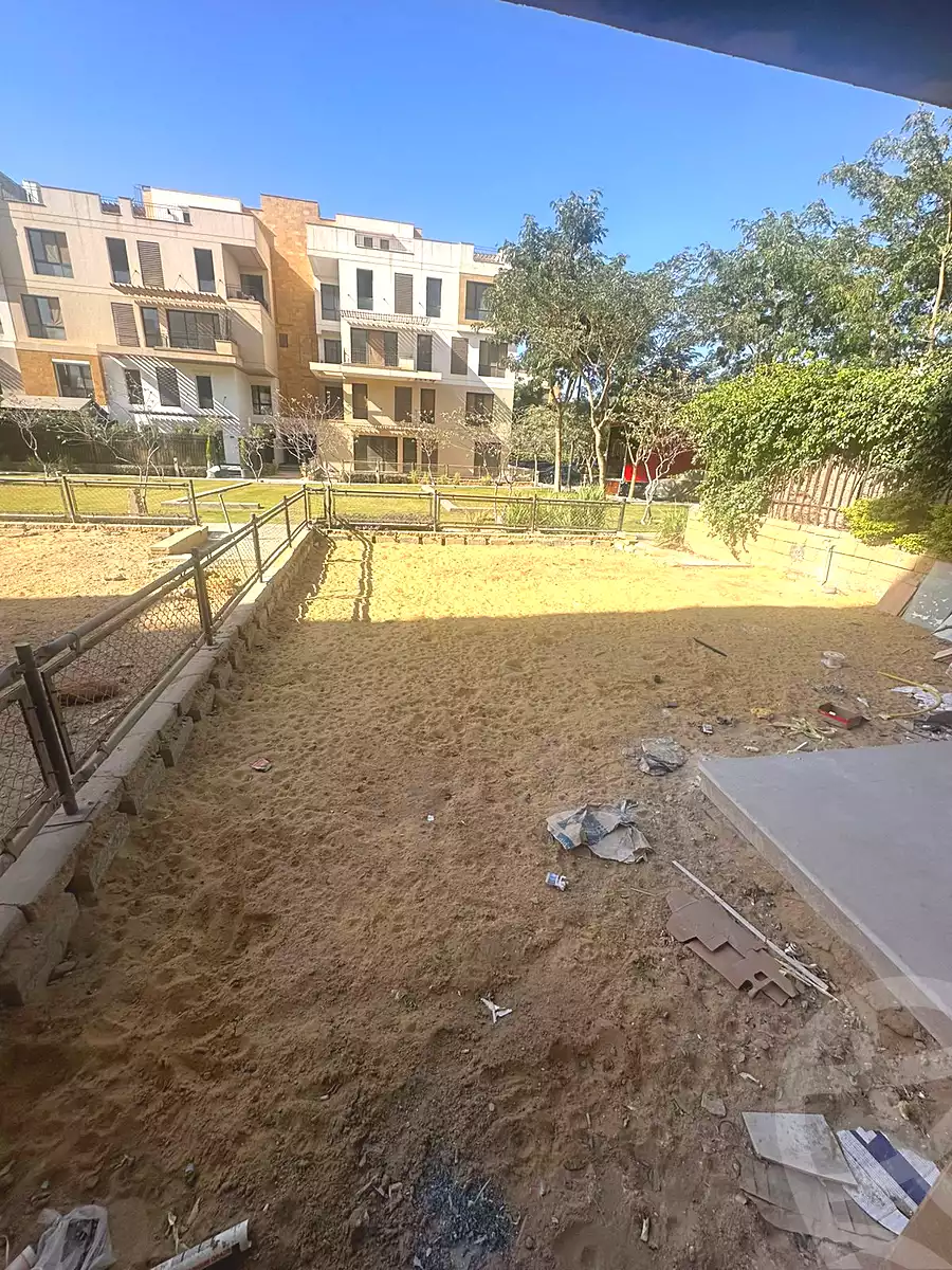 https://aqarmap.com.eg/ar/listing/7240293-for-sale-cairo-el-sheikh-zayed-city-compounds-kmbwnd-wyst-twn-swdyk