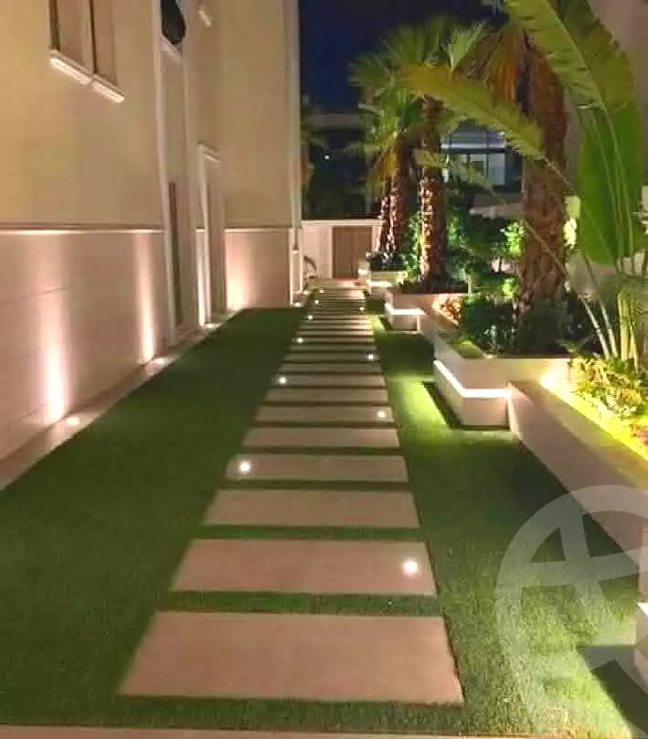 https://aqarmap.com.eg/ar/listing/7240344-for-sale-cairo-new-cairo-compounds-hyde-park-cluster-1-hyde-park
