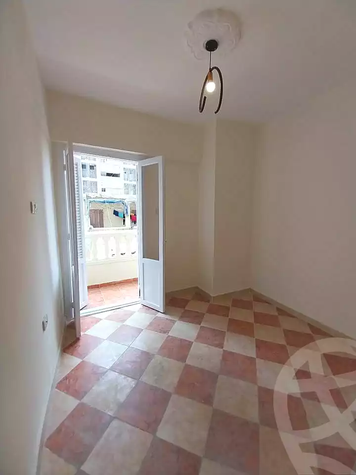 https://aqarmap.com.eg/ar/listing/7240415-for-rent-alexandria-sydy-bshr-sydy-bshr-bhry-shr-mhmwd-l-yswy