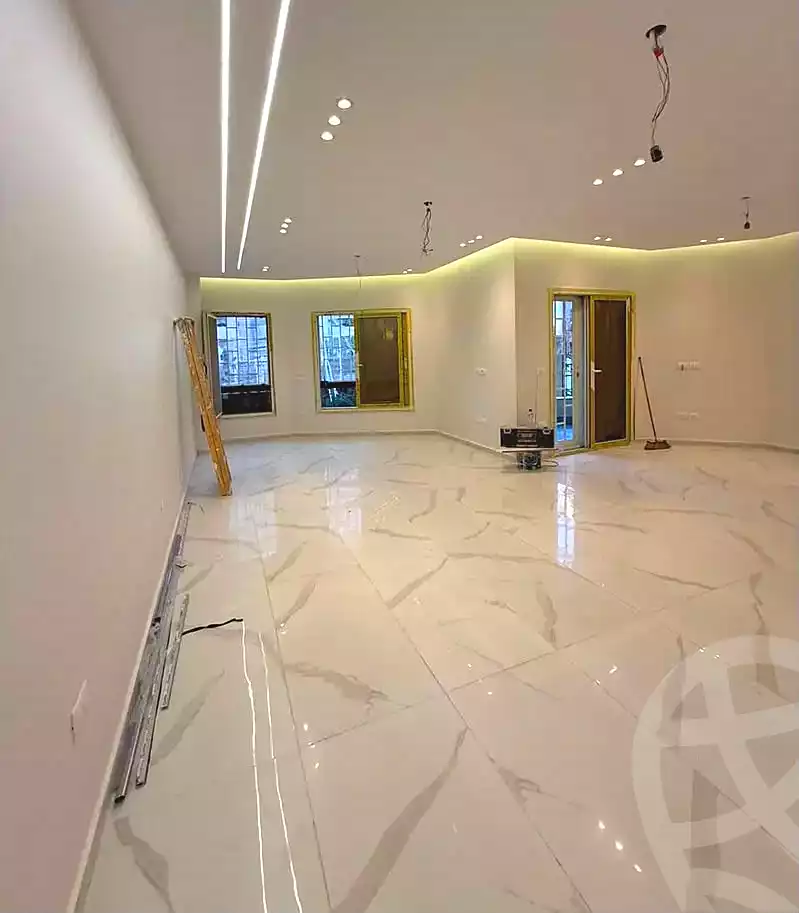 https://aqarmap.com.eg/en/listing/7240430-for-sale-cairo-el-sheikh-zayed-city-compounds-zayed-heights-compound