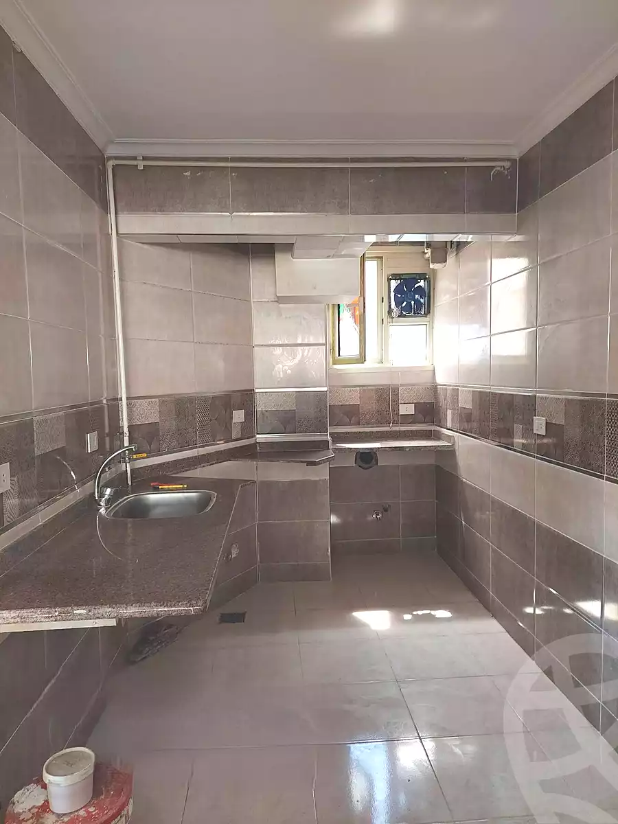 https://aqarmap.com.eg/ar/listing/7240528-for-rent-alexandria-el-asafra-shr-45