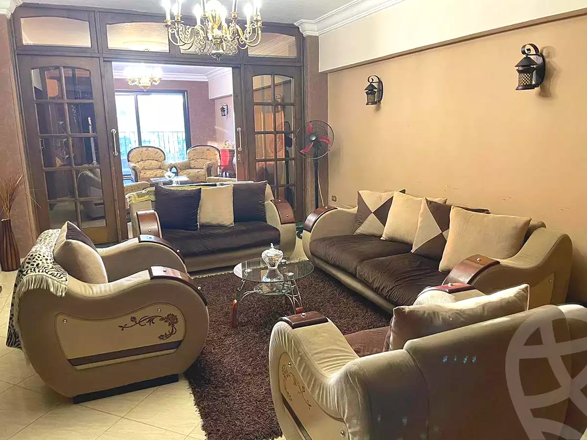 https://aqarmap.com.eg/en/listing/7241205-for-sale-cairo-helwan-helwan-el-sharkeya-heidar-st