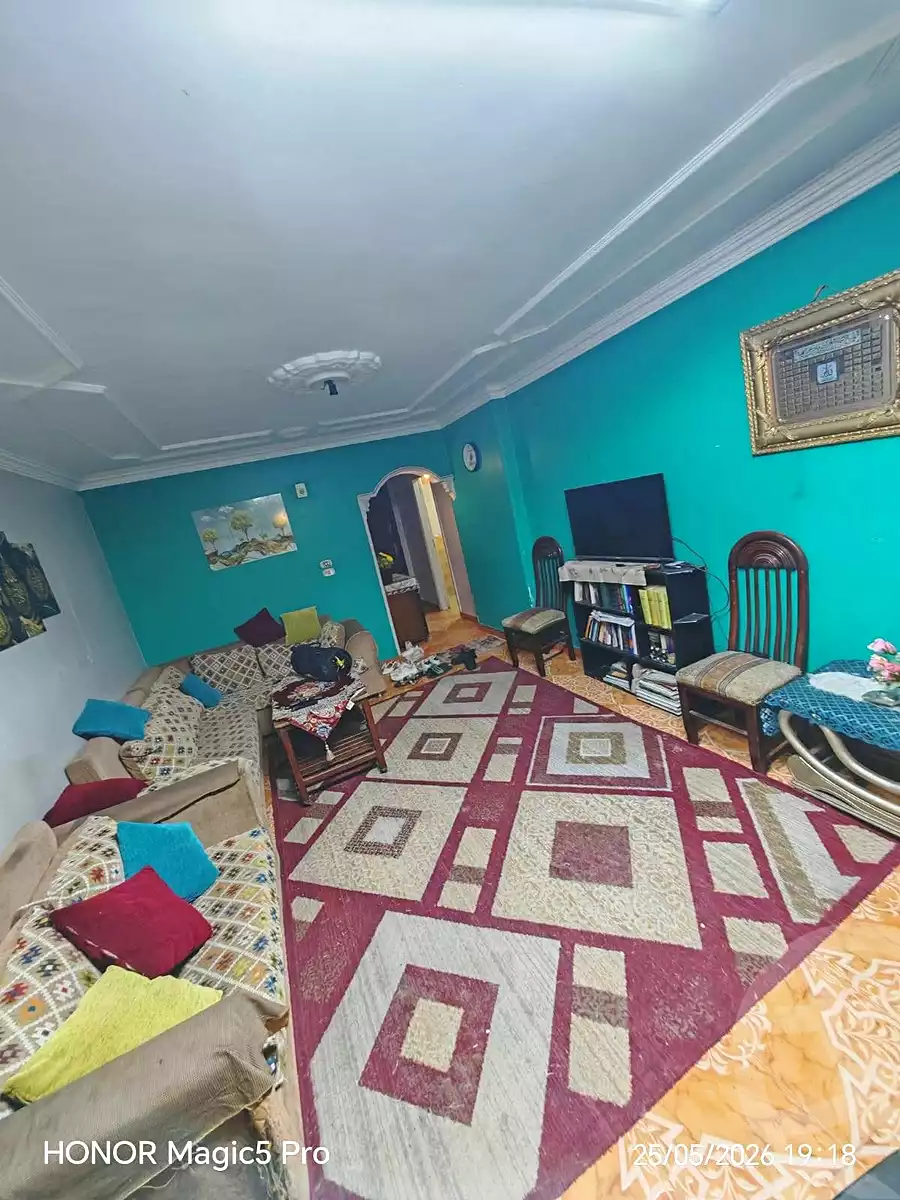 https://aqarmap.com.eg/en/listing/7241449-for-sale-cairo-helwan-helwan-el-sharkeya-borhan-st