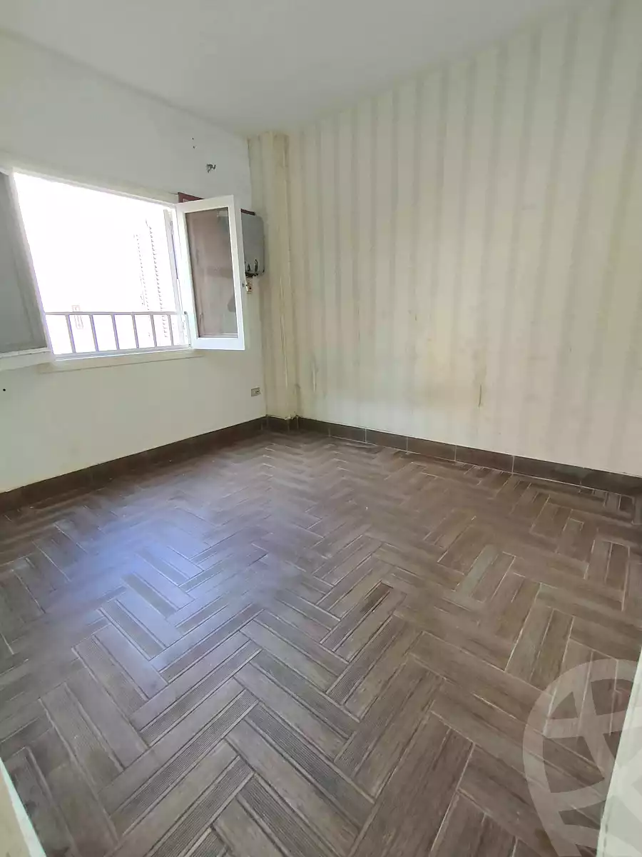 https://aqarmap.com.eg/ar/listing/7241447-for-sale-alexandria-el-asafra-ahmed-tiesser-st