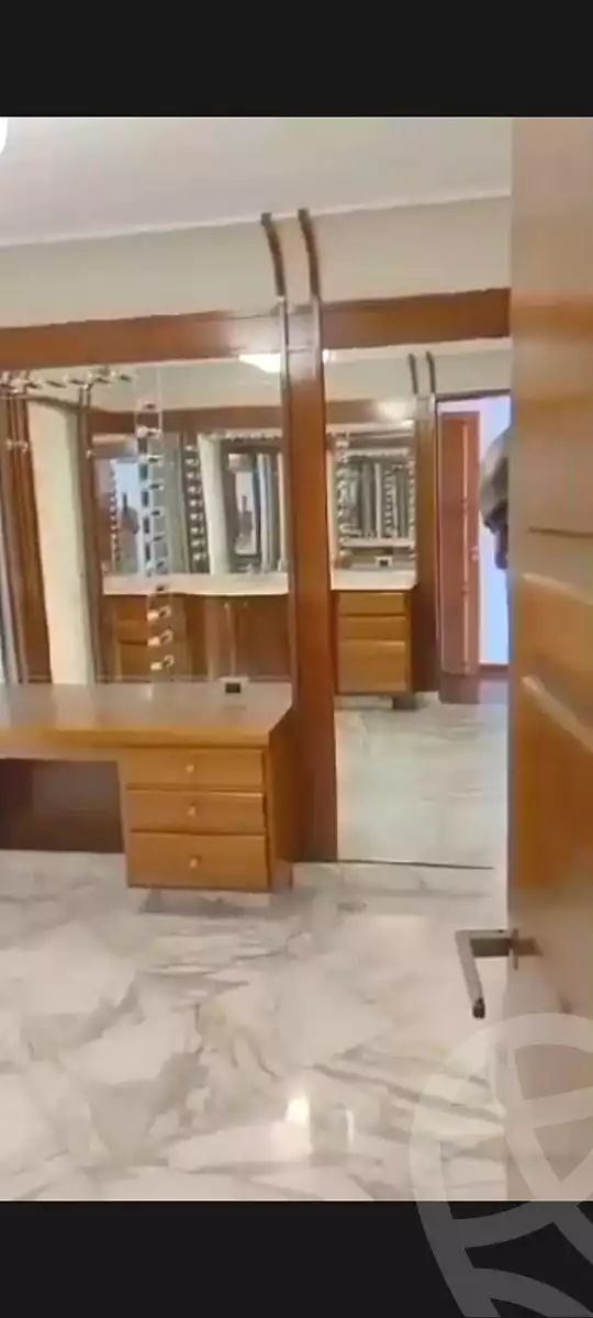 https://aqarmap.com.eg/ar/listing/7241930-for-rent-cairo-downtown-kasr-el-neel-nile-corniche-st