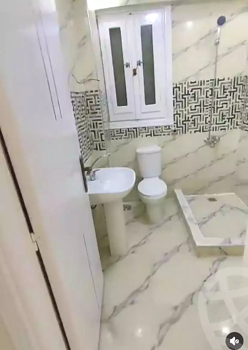 https://aqarmap.com.eg/en/listing/7241984-for-rent-alexandria-al-agamy-el-hanouvel