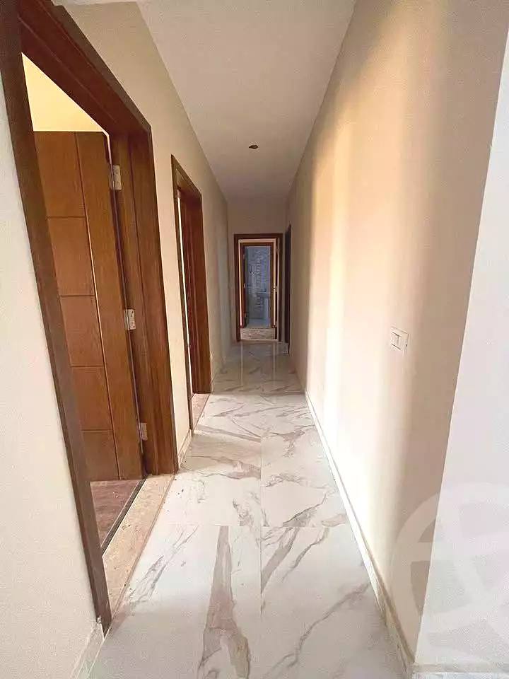 https://aqarmap.com.eg/ar/listing/7242107-for-sale-cairo-new-cairo-compounds-century-city-compound-vintage-development