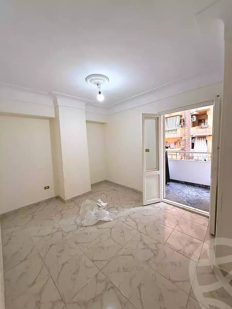 https://aqarmap.com.eg/en/listing/7242327-for-sale-alexandria-sydy-bshr-sydy-bshr-bhry-abd-el-salam-aref-st