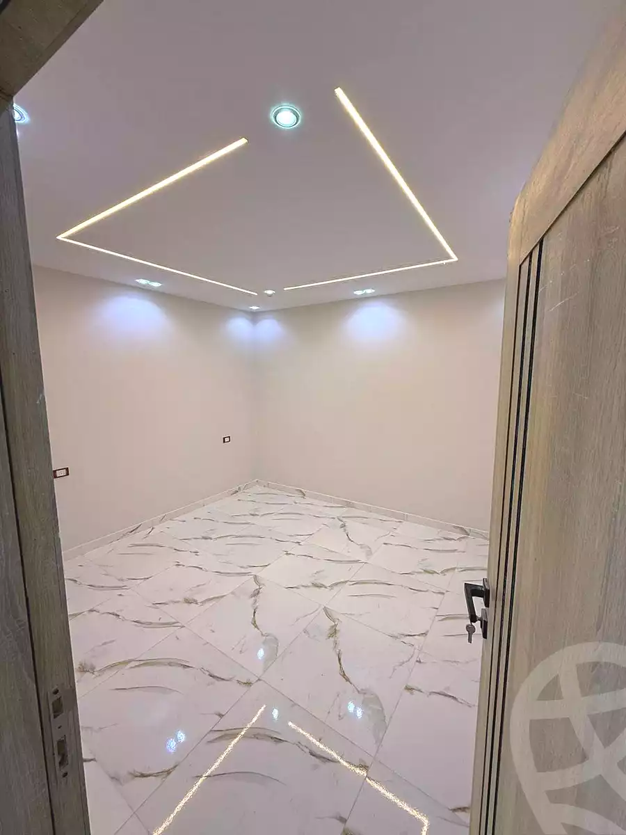 https://aqarmap.com.eg/en/listing/7243385-for-sale-cairo-el-haram-el-lebeny-soltan-khattab-st