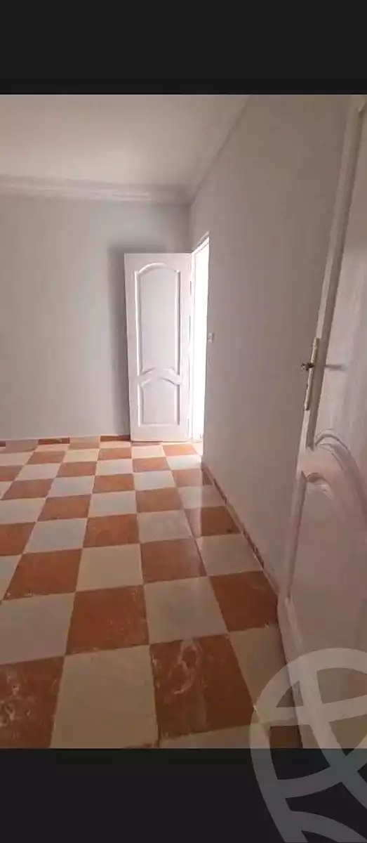 https://aqarmap.com.eg/ar/listing/7243620-for-sale-cairo-faisal-kafr-tohormos-queen-nazli-st