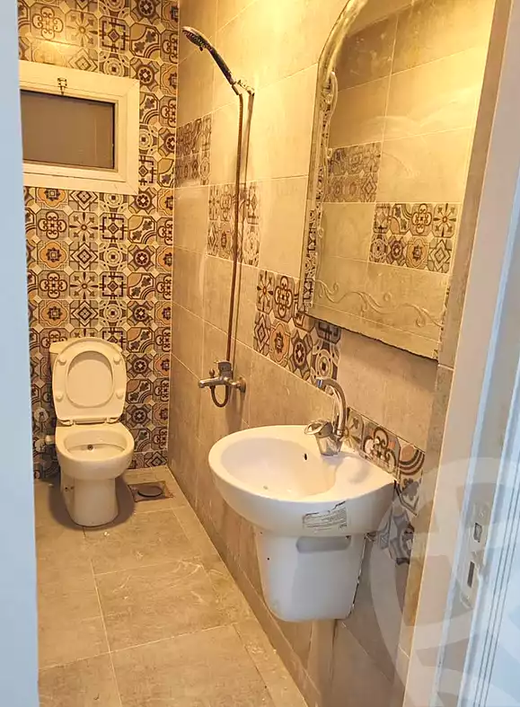 https://aqarmap.com.eg/en/listing/7244255-for-rent-alexandria-el-montazah