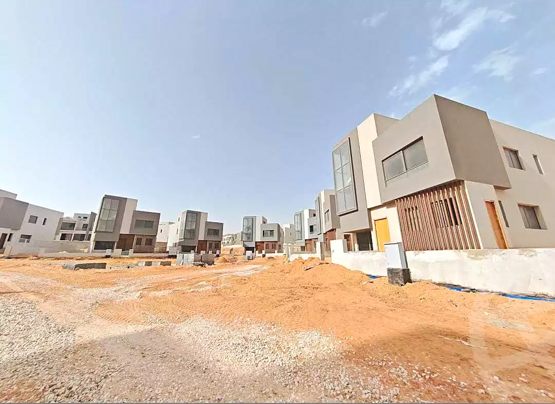 https://aqarmap.com.eg/en/listing/7244375-for-sale-cairo-new-administrative-capital-r7-vinci