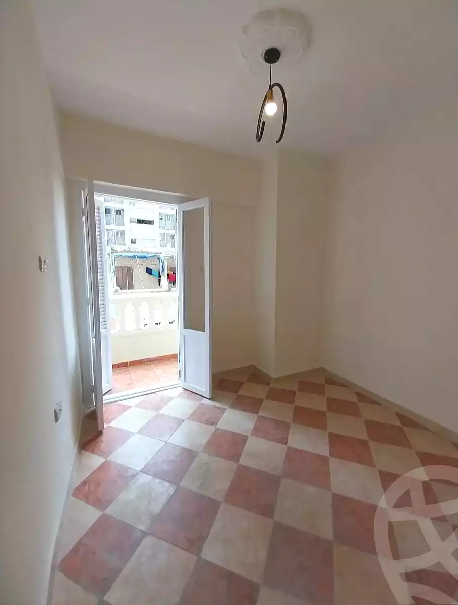 https://aqarmap.com.eg/ar/listing/7244736-for-rent-alexandria-sydy-bshr-sydy-bshr-bhry-shr-mhmwd-l-yswy