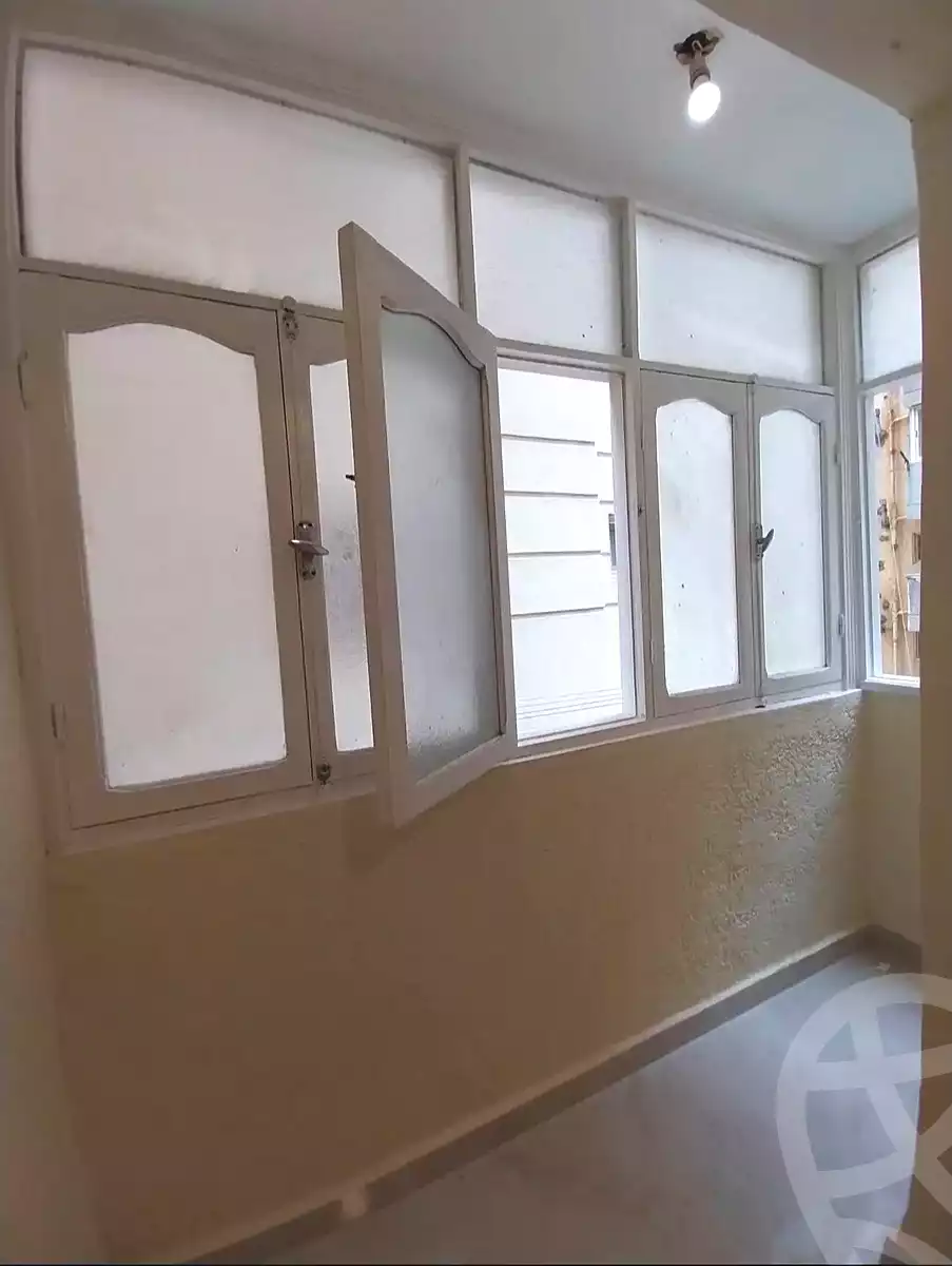 https://aqarmap.com.eg/ar/listing/7244736-for-rent-alexandria-sydy-bshr-sydy-bshr-bhry-shr-mhmwd-l-yswy
