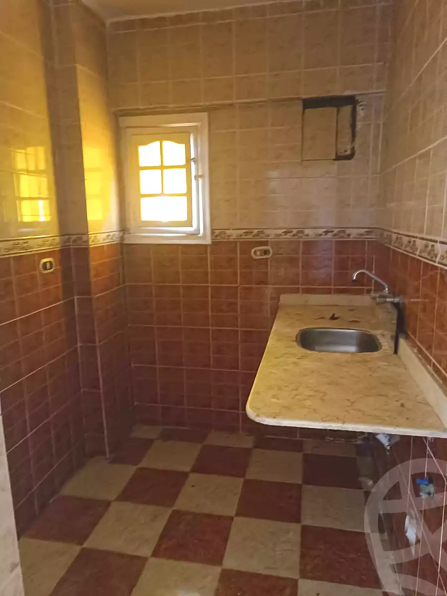 https://aqarmap.com.eg/en/listing/7244987-for-rent-alexandria-al-agamy-el-hanouvel-kasr-al-quiri-st-1