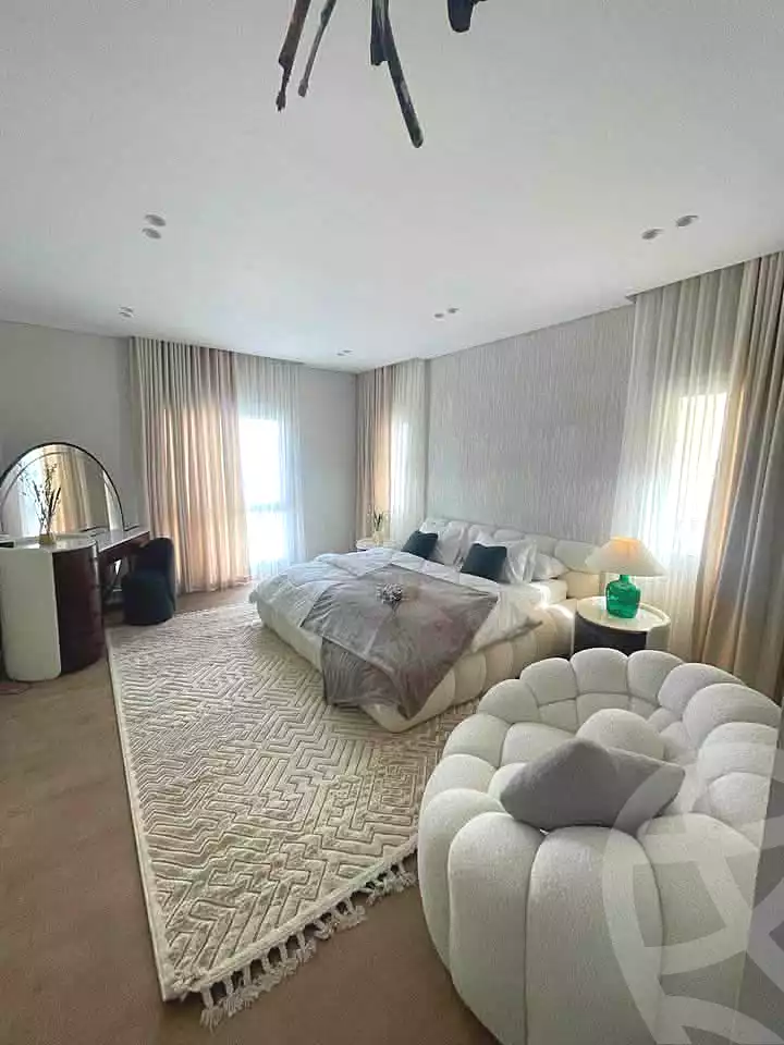 5 BR Villa in Hyde Park, photo 3 of 10