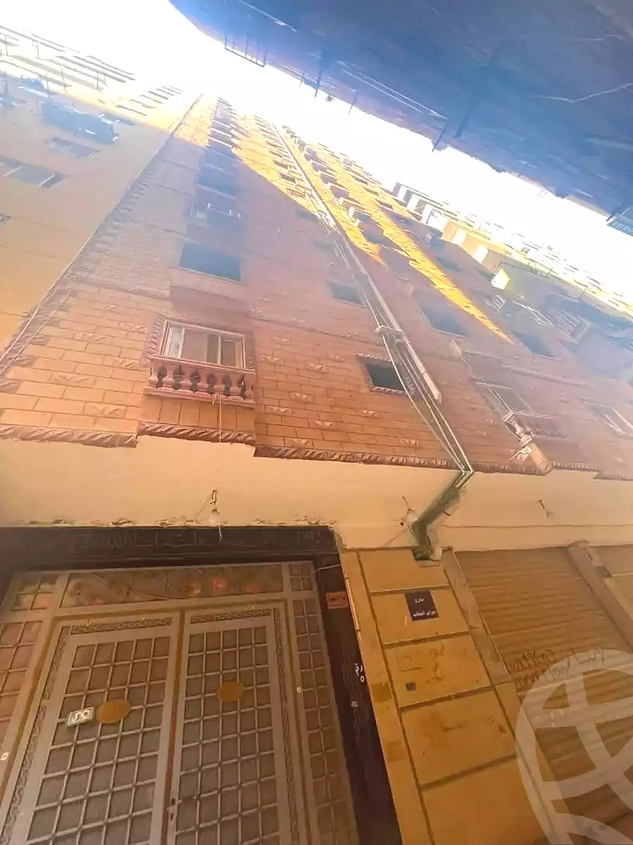 https://aqarmap.com.eg/ar/listing/7245531-for-sale-cairo-helwan-hadayek-helwan-nile-corniche-st