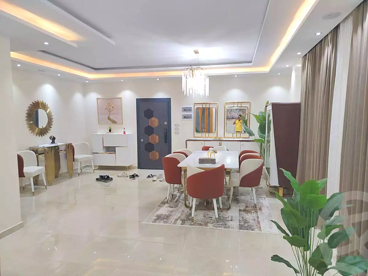 https://aqarmap.com.eg/ar/listing/7245927-for-sale-cairo-15th-of-may-Neighbourhood 10