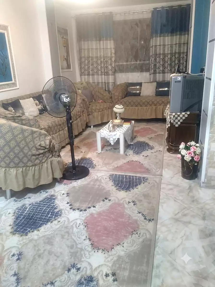 https://aqarmap.com.eg/ar/listing/7246000-for-sale-cairo-helwan-hadayek-helwan-nile-corniche-st